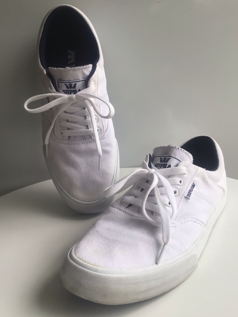 Men’s Supra white canvas sneakers